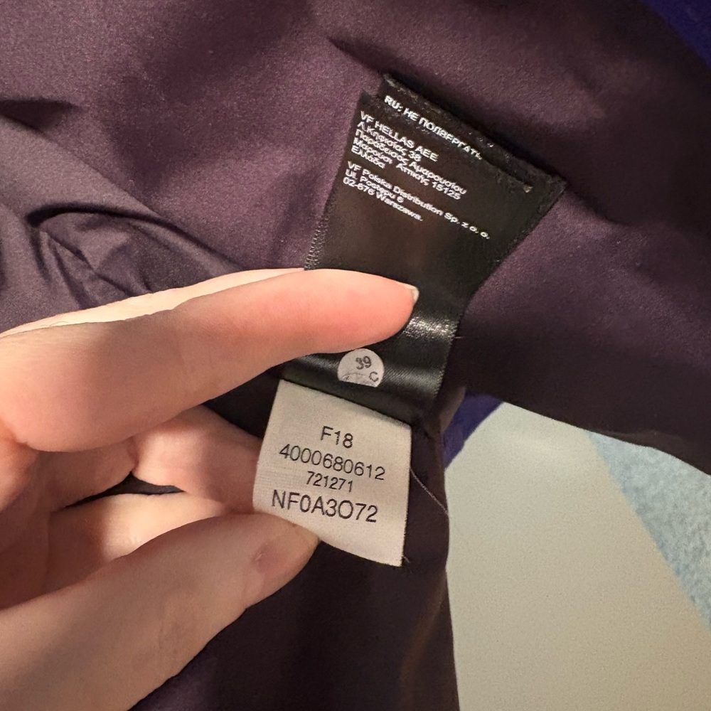 The North Face Violet Women’s Resolve Insulated Jacket - Picture 6 of 8